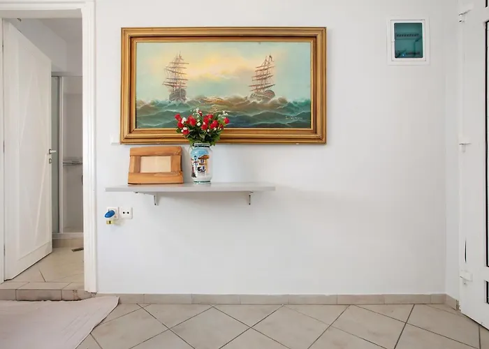 Olympia Villa *